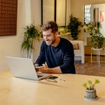 Какой конструктор сайтов выбрать фрилансеру: обзор лучших инструментов для создания профессионального портфолио unsplash_1007.jpg