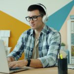 Где искать заказы фрилансерам: обзор лучших сайтов для удалённой работы unsplash_168.jpg